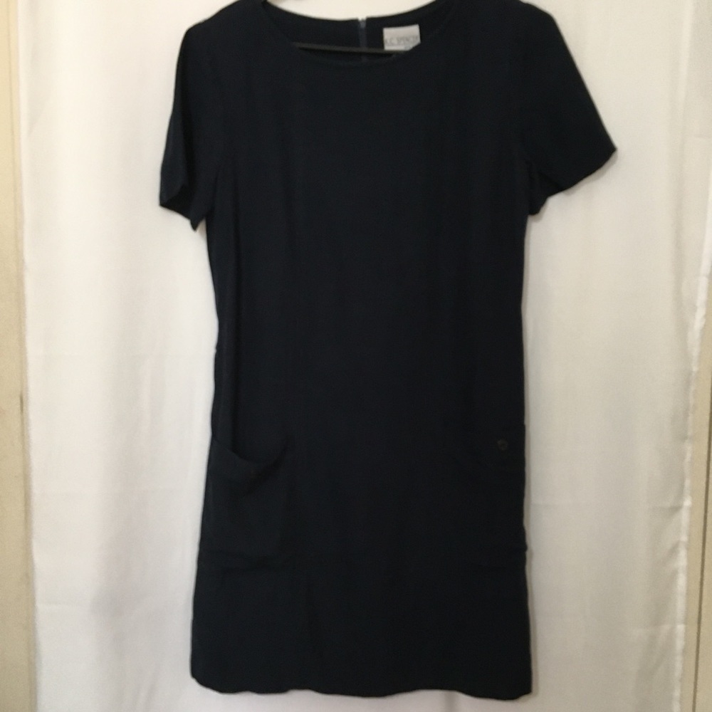 3/$28❤️KC Spencer Navy blue dress size 8